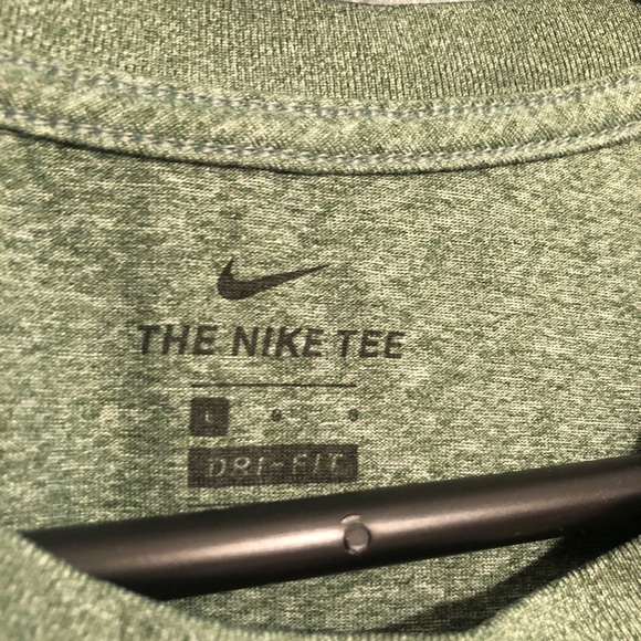 Green Dri-Fit Nike T-shirt - Picture 5 of 7